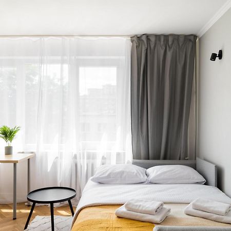 Karmelicka Pleasant Studio Βαρσοβία Εξωτερικό φωτογραφία