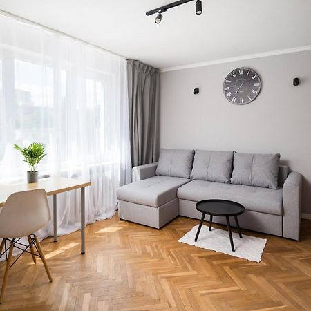 Karmelicka Pleasant Studio Βαρσοβία Εξωτερικό φωτογραφία